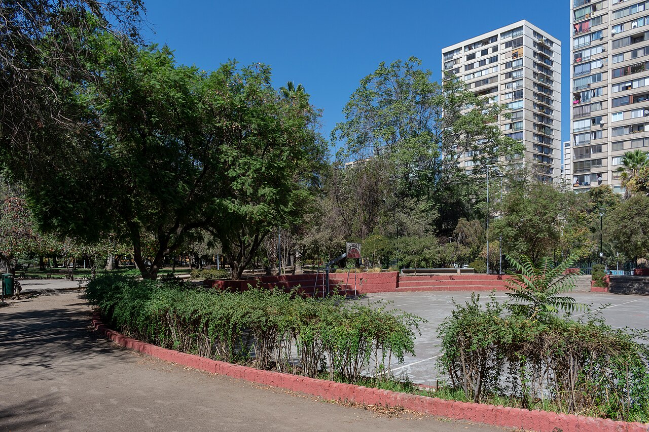 Parque_San_Borja,_Santiago_03